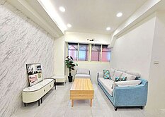 稀有華廈頂佳佳-B152買屋賣屋請找小鳳為您服務