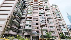 四四東村三房車位