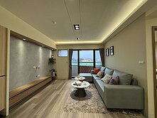 ✨崇明學區｜全新現代裝潢｜邊間次頂樓三房