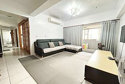 鳳山國中捷運站 屋況好採光佳 雙陽台 高雄房仲推薦