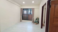 柳川公園2房華廈04-22431122