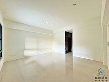 正14期漢神百貨旁全新完工/一路發電梯別墅