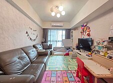 ￥【獨家】巨蛋商圈邊間精緻2+1房車位