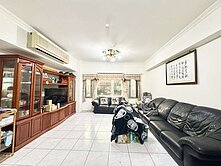 頂溪站大戶便宜之家●五房車位●出價再談