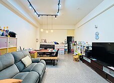 龍井｜龍井國小｜輕屋齡靜巷透天