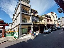 夢時代~邊間全棟翻修四套房透天店住