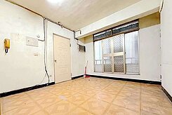 楠梓交流道旁興楠路巷內2樓公寓近傳統市場52532