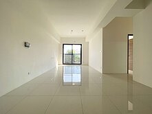 新光特區【璞樹謙里】社區最便宜全新未住大三房平車