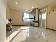 中西區｜河樂廣場旁｜繁華靜中帶景套房