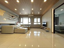 捷運出口x水湳商圈⭐視野戶3改2房可隔回⭐平面車位