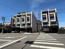 南興國小間間陽台店住透天
