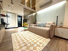 👍優質獨家👍A8-紐約時上魔術4米2挑高大空間