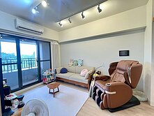 ★左營巨蛋商圈面公園首排一房可再隔一房加車位☆