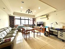 雙商圈加持巨城光華黃金地段擁大三房車位與稀有綠帶