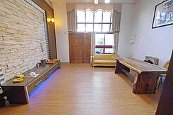 蔡佳宸★近羅東萬中選一邊間挑高花園孝親房別墅