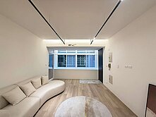  $191市中心公園一路新裝潢二樓