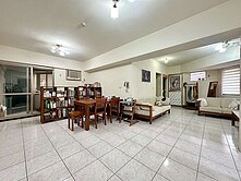 科博館旁三面採光室內30坪震後三房車位