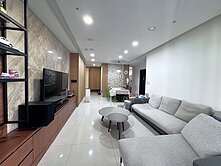 ｛余育賢｝光華商圈〃三發晶沙〃邊間大坪數３房平車