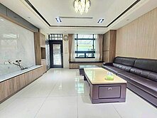 立新學區臨路精裝潢五房電梯別墅