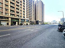 小港桂林商圈臨路翻新1+2+3F店住