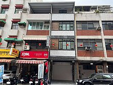 三多商圈黃金集市翻新透天黃金店面 高雄房仲推薦