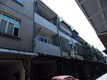 大寮中庄熱鬧商圈全翻新透天騎樓停車