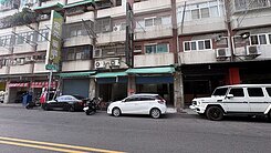 【有巢正忠】建國商場臨近高雄車站｜百坪面寬雙店面