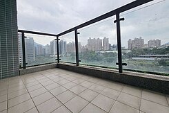 新市鎮蛋黃區 【新橫濱】朝南面溪大三房！