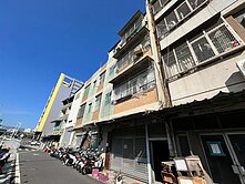 站前首席高雄綠之丘大面寬店住