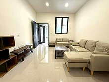 文化中心旁翻新二樓雙主臥車庫透天