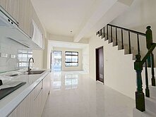 頭份全新前庭透天『養樂多』