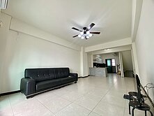 南興國小、間間陽台、臨路20米店住透天