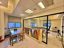 市場獨家｜市政府捷運站旁56坪｜精裝邊間住家辦公