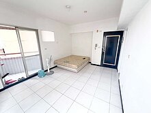 中信阿緯🏆西區｜超值大套房｜捷運藍線｜有陽台