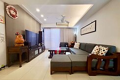 烏日高鐵最便宜✅輕屋齡精裝四房+充電雙平車視野戶