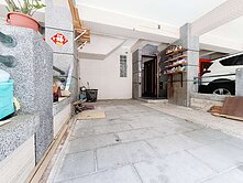 小池｜坐北朝南｜一樓孝親房｜6房大空間｜自有車位