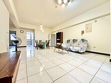 土庫｜北國麗景｜近國道｜陽台進出｜室內超大三房