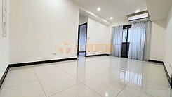 武泰臻愛三房車