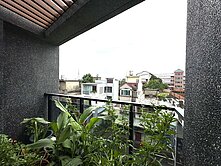 湖口老街電梯透天別墅｜前庭院｜大平面車位