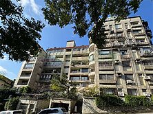 天和公園、美日僑學校、新光三越電梯三房坡車