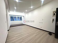 新興街全新裝潢三室美寓｜小資家庭安心成家