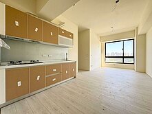 牛埔商圈全新完工學區便利三房平面車位