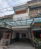 鳳山國中捷運站活巷車庫透天