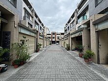 專)我最便宜！狂降近 300 萬！永康正核心車墅