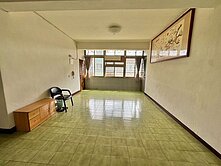 ★煒☆力行商圈三房公寓~保值地段/首購優