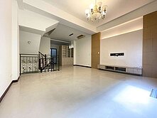 🌟【專寅】新光國小旁｜輕屋齡社區型雙車別墅🌺