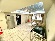 宜蘭市近轉運站四房車為華夏