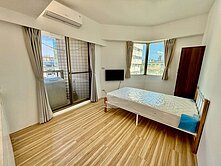 雙橡園雙面採光獨洗獨曬高質感電梯套房