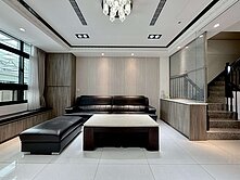 十九甲重劃區┃立新學區┃臨路雙車電梯豪墅