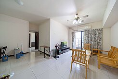 稀有釋出中高樓層採光好三房雙平車